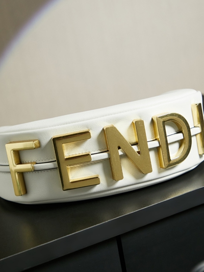 フェンディバッグ細部ディテール